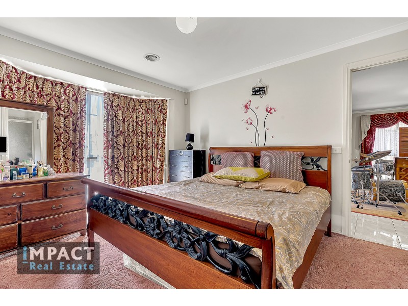 24 Hawker Avenue, Roxburgh Park VIC 3064