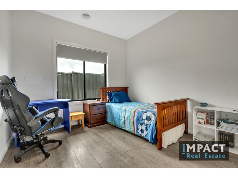 12 Recreation St, Roxburgh Park VIC 3064