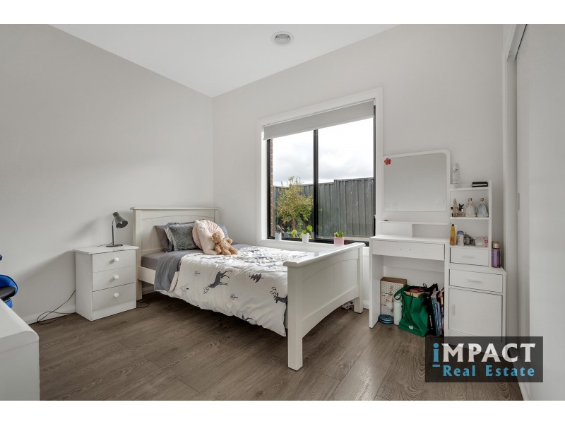 12 Recreation St, Roxburgh Park VIC 3064