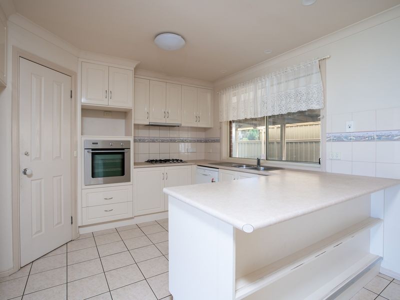 25 Kingfisher Drive, Wodonga VIC 3690