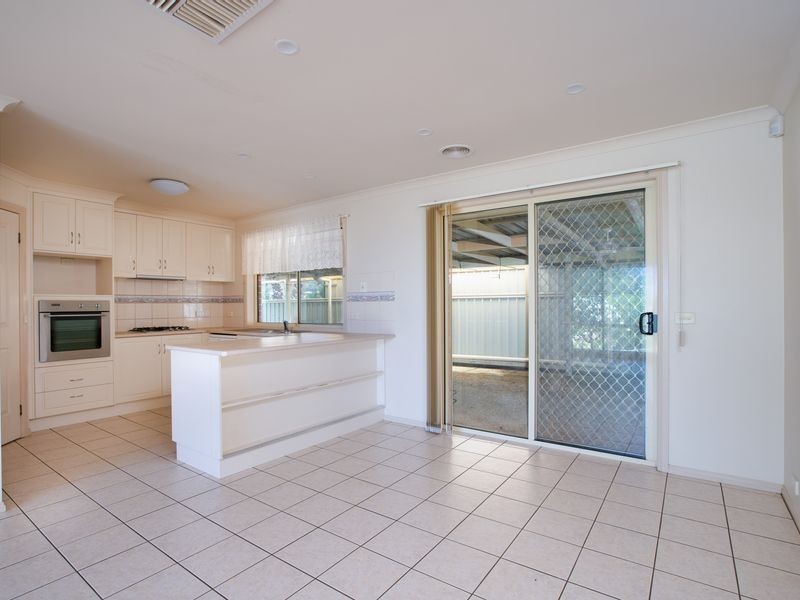 25 Kingfisher Drive, Wodonga VIC 3690