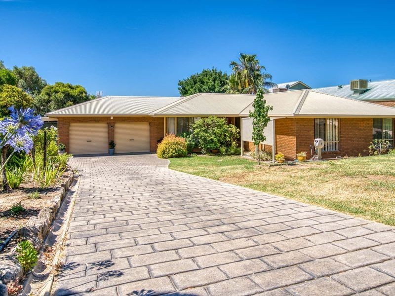 21 McCulloch Crescent, Wodonga VIC 3690