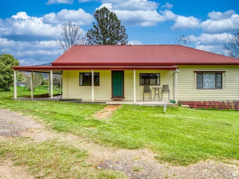 4 Dunstan Court, Eskdale VIC 3701