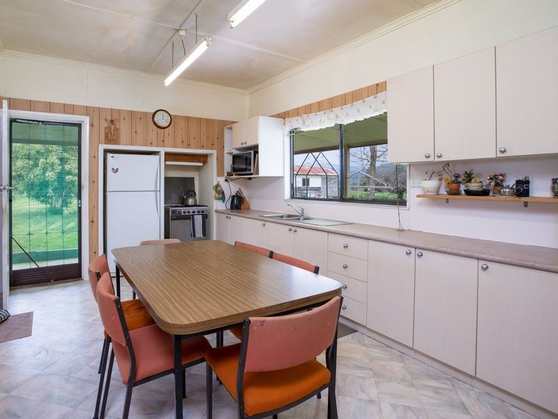 4 Dunstan Court, Eskdale VIC 3701