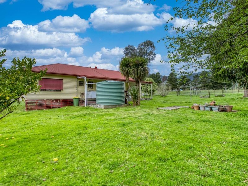 4 Dunstan Court, Eskdale VIC 3701