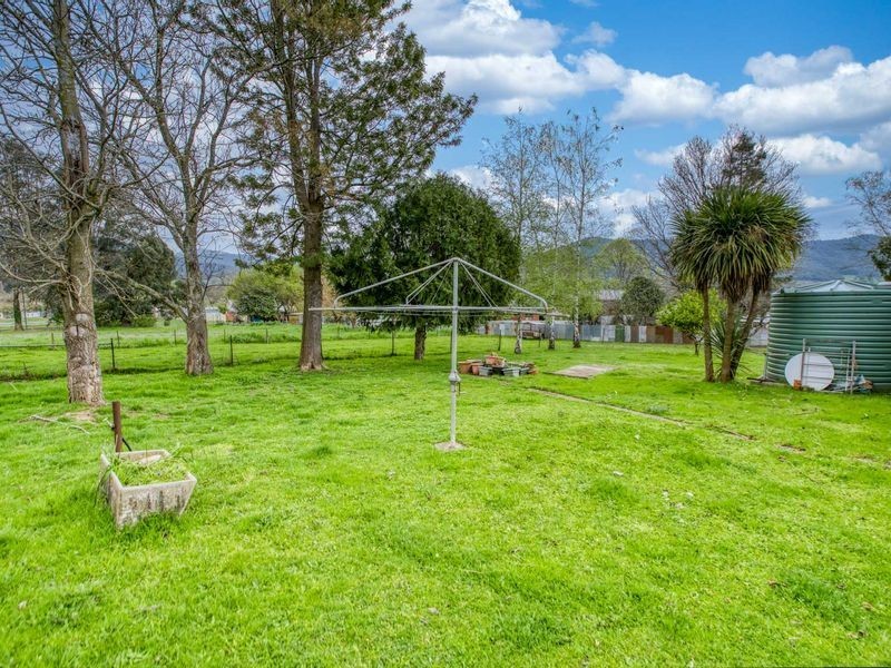 4 Dunstan Court, Eskdale VIC 3701