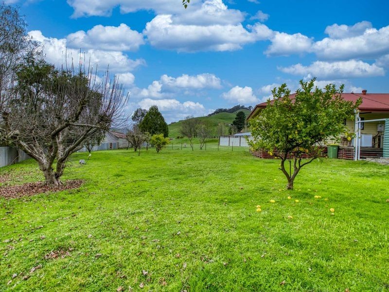 4 Dunstan Court, Eskdale VIC 3701