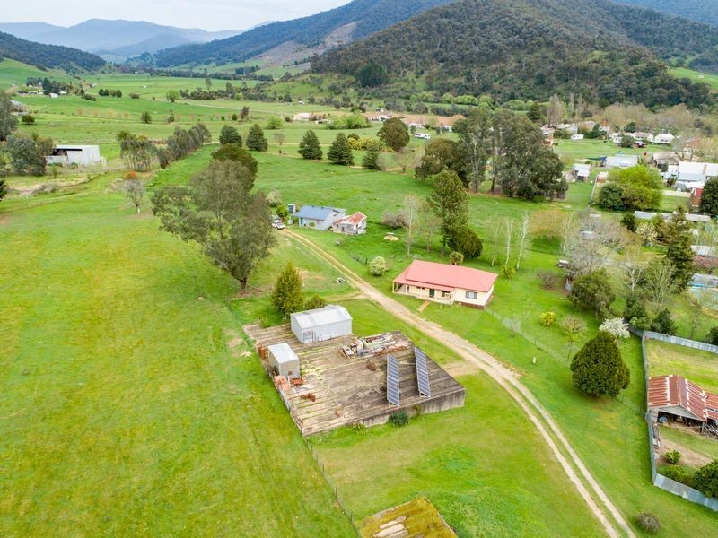 4 Dunstan Court, Eskdale VIC 3701