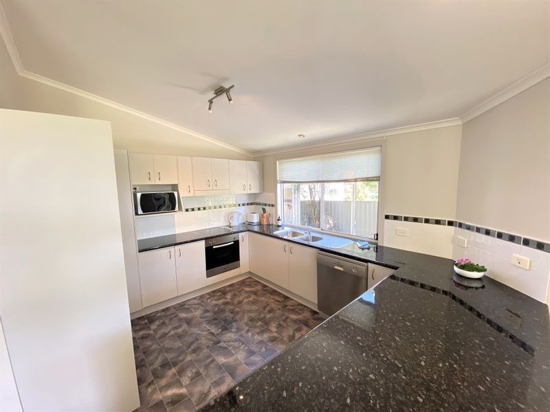 15 Eustace Street, Dartmouth VIC 3701