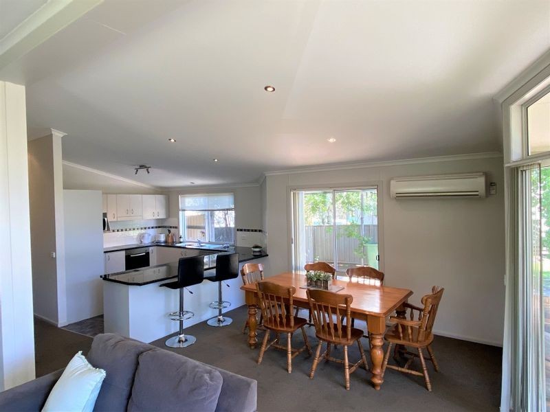 15 Eustace Street, Dartmouth VIC 3701