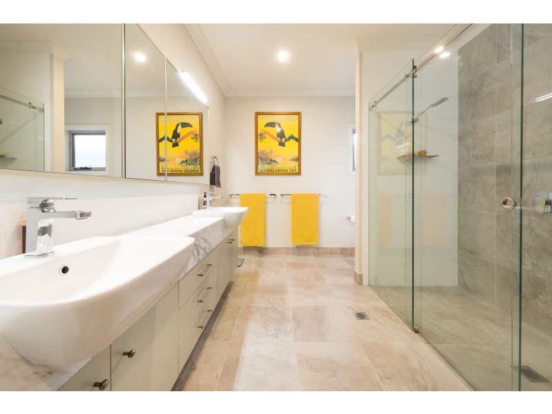 18 Tanner Terrace, Wodonga VIC 3690