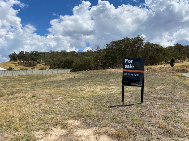 8 Edmunds Place, Leneva VIC 3691