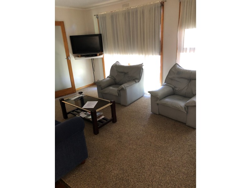 7 CRAWFORD COURT, Dartmouth VIC 3701