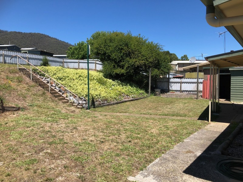 7 CRAWFORD COURT, Dartmouth VIC 3701