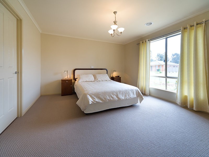 21 Innisbrook Avenue, Wodonga VIC 3690