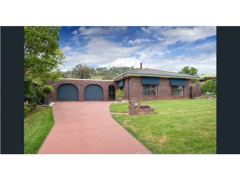 11 BRUCE STREET, West Wodonga VIC 3690