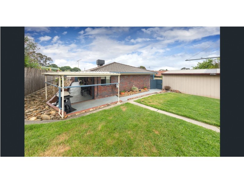 11 BRUCE STREET, West Wodonga VIC 3690
