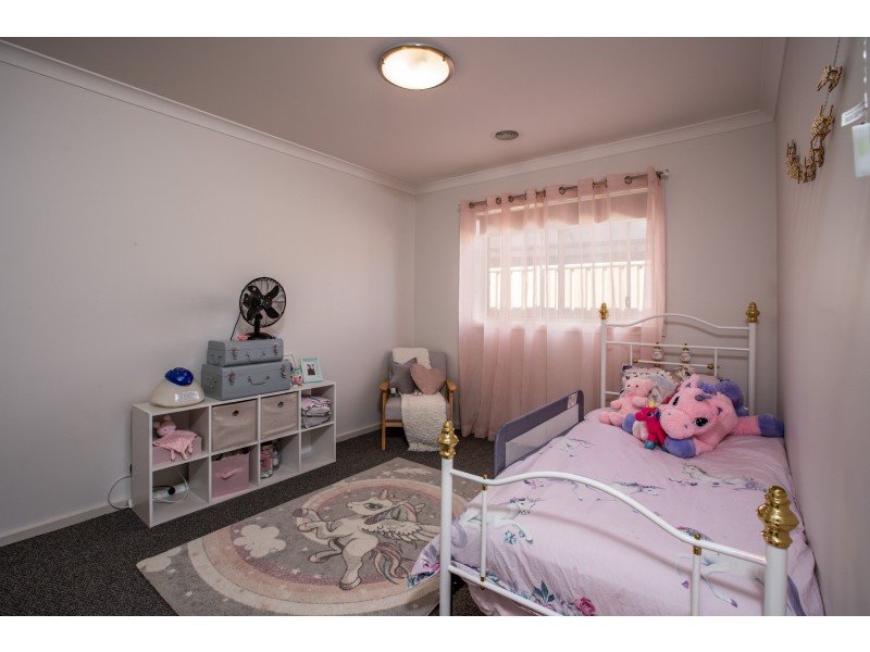 9 Roper Street, West Wodonga VIC 3690