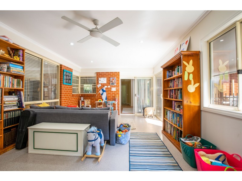 38 WHERNSIDE DRIVE, Wodonga VIC 3690