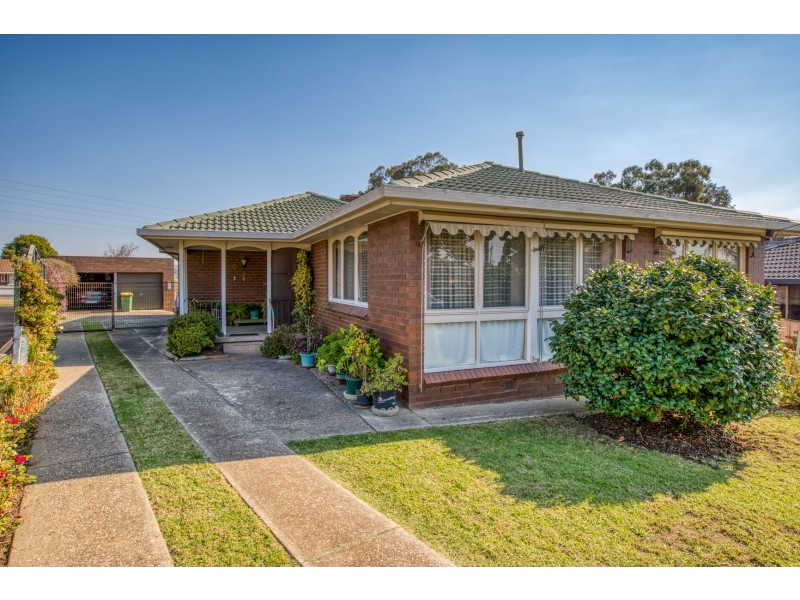 19 HOLMES COURT, Wodonga VIC 3690