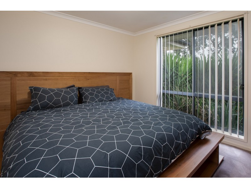 2 FOXGLOVE TERRACE, Baranduda VIC 3691