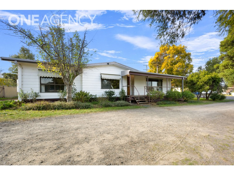 1 High Street, Chiltern VIC 3683