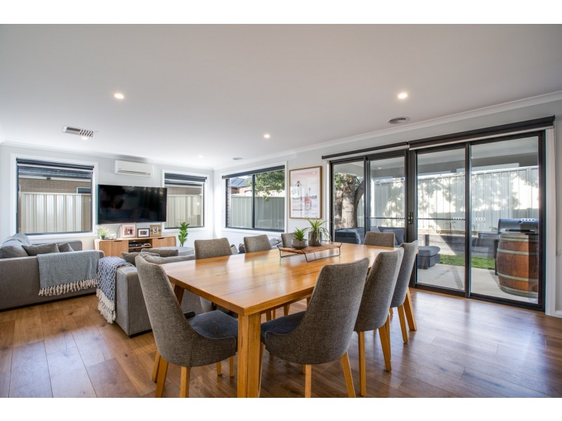 26 BLACKWOOD AVENUE, Wodonga VIC 3690