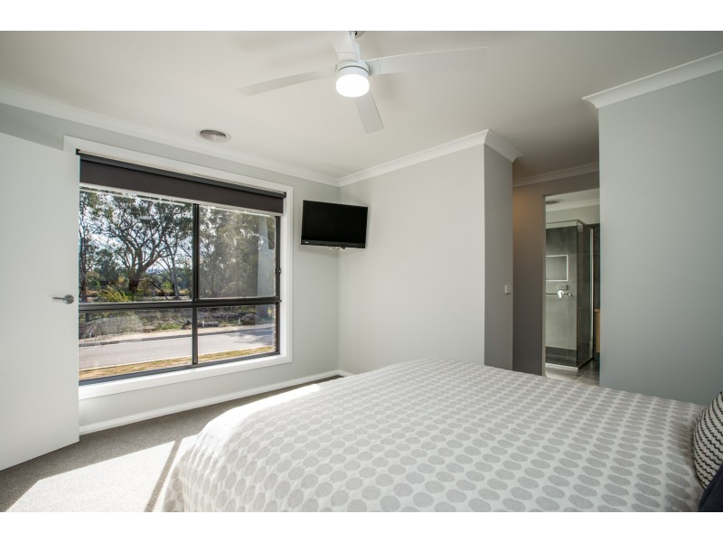 26 BLACKWOOD AVENUE, Wodonga VIC 3690