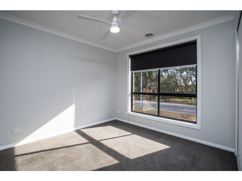 26 BLACKWOOD AVENUE, Wodonga VIC 3690