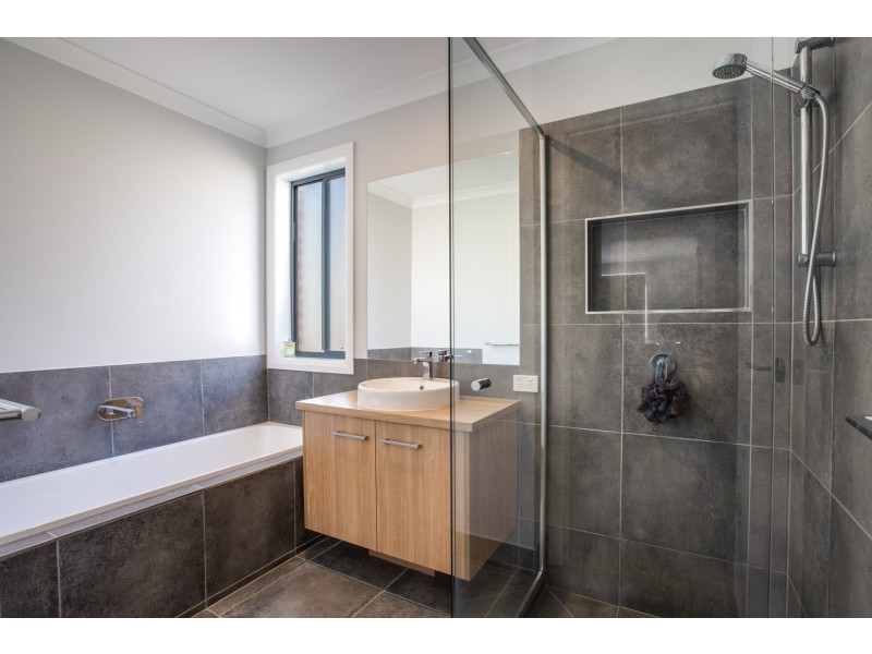 26 BLACKWOOD AVENUE, Wodonga VIC 3690