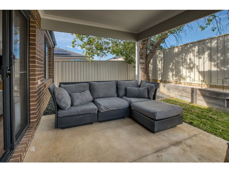 26 BLACKWOOD AVENUE, Wodonga VIC 3690