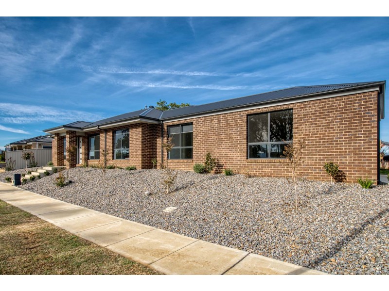 26 BLACKWOOD AVENUE, Wodonga VIC 3690