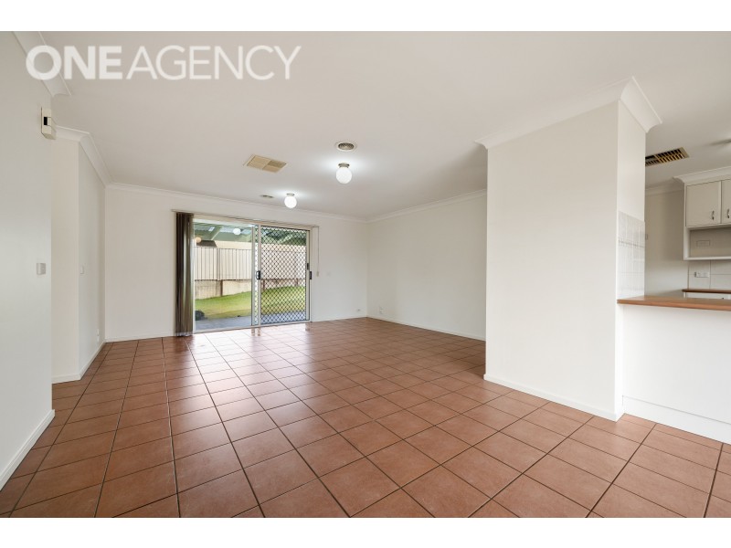 21 YARRALUMLA DRIVE, West Wodonga VIC 3690