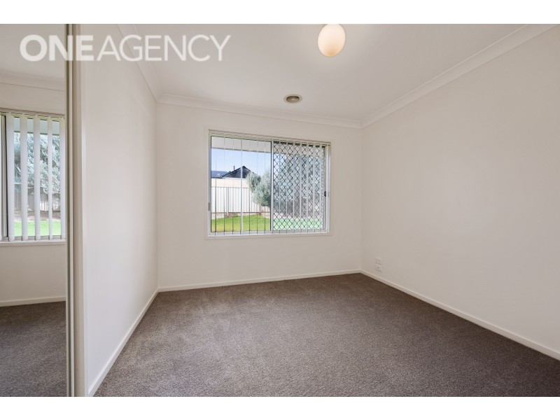 21 YARRALUMLA DRIVE, West Wodonga VIC 3690