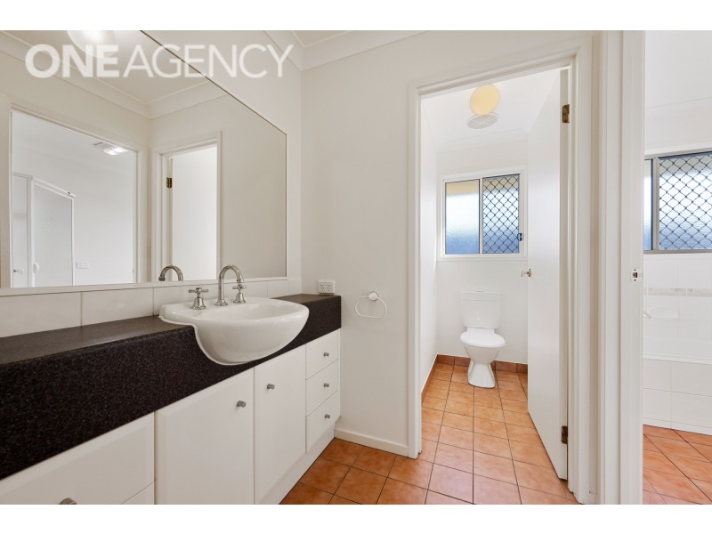 21 YARRALUMLA DRIVE, West Wodonga VIC 3690