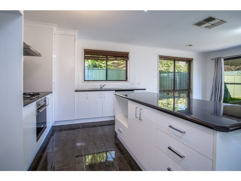 13 Kelliher Avenue, Wodonga VIC 3690