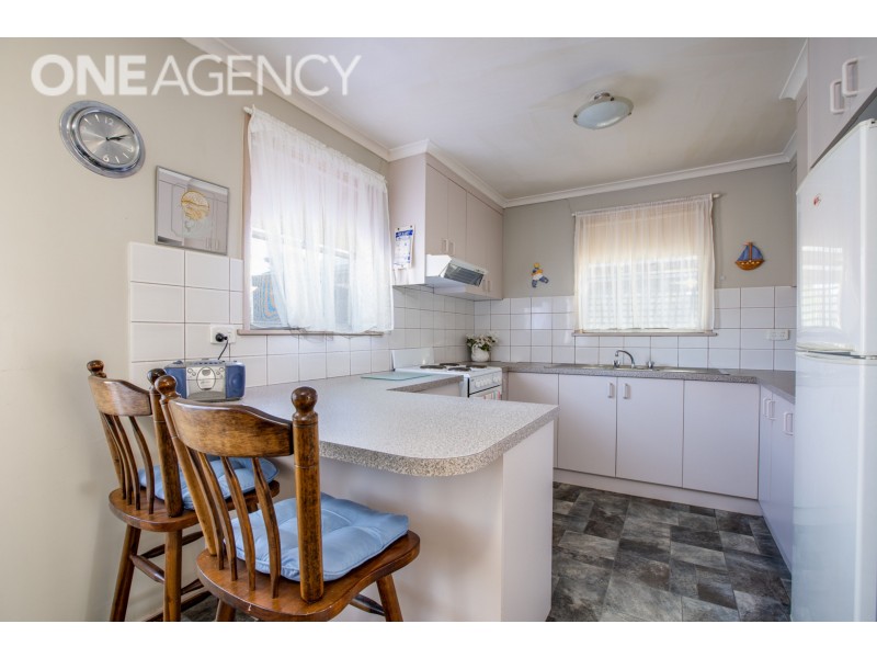 12 PRAGUE AVENUE, Wodonga VIC 3690