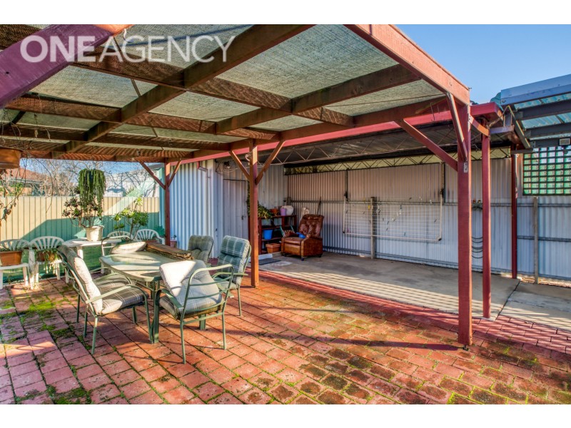 12 PRAGUE AVENUE, Wodonga VIC 3690