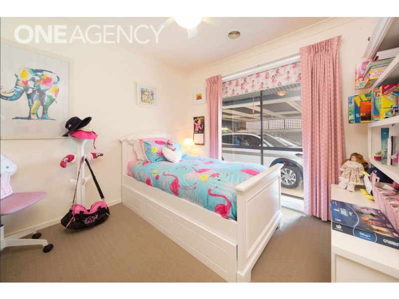 11 BRUCE STREET, West Wodonga VIC 3690