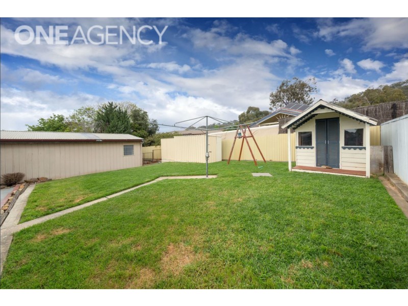 11 BRUCE STREET, West Wodonga VIC 3690
