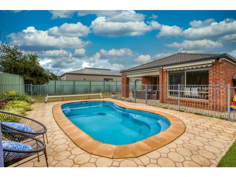 95 RIVERGUM DRIVE, East Albury NSW 2640