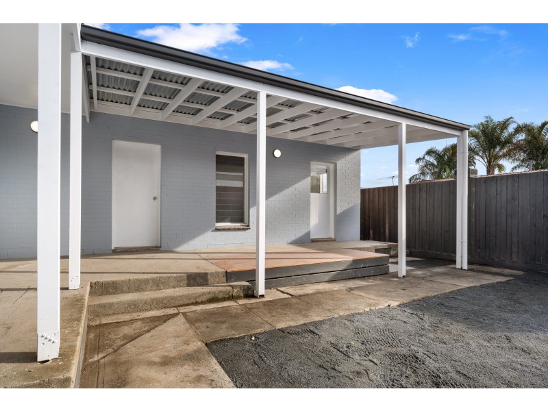 74 LAWRENCE STREET, Wodonga VIC 3690