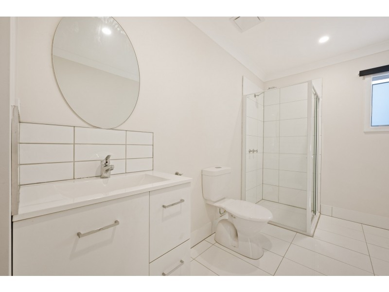 74 LAWRENCE STREET, Wodonga VIC 3690