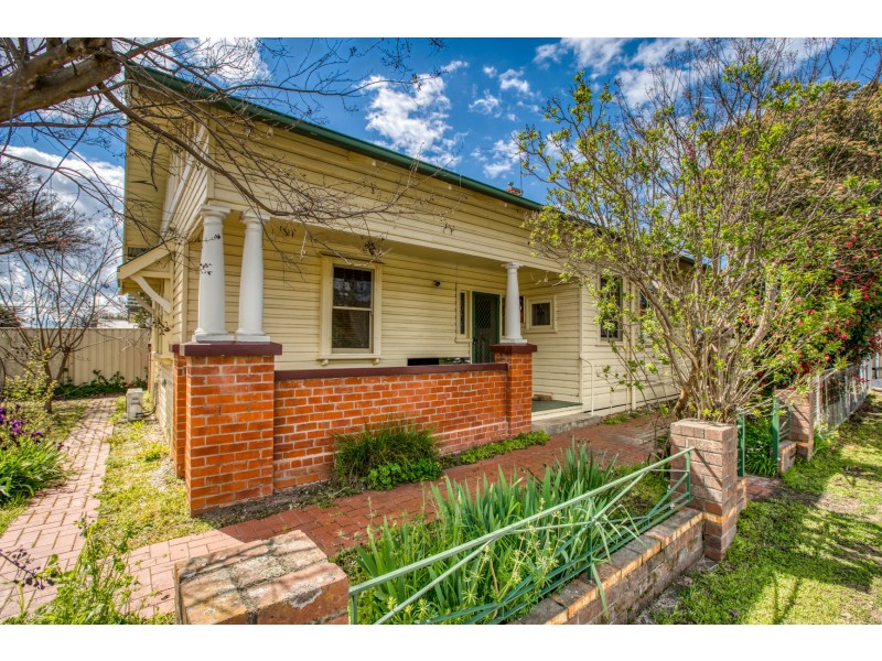8 Havelock Street, Wodonga VIC 3690