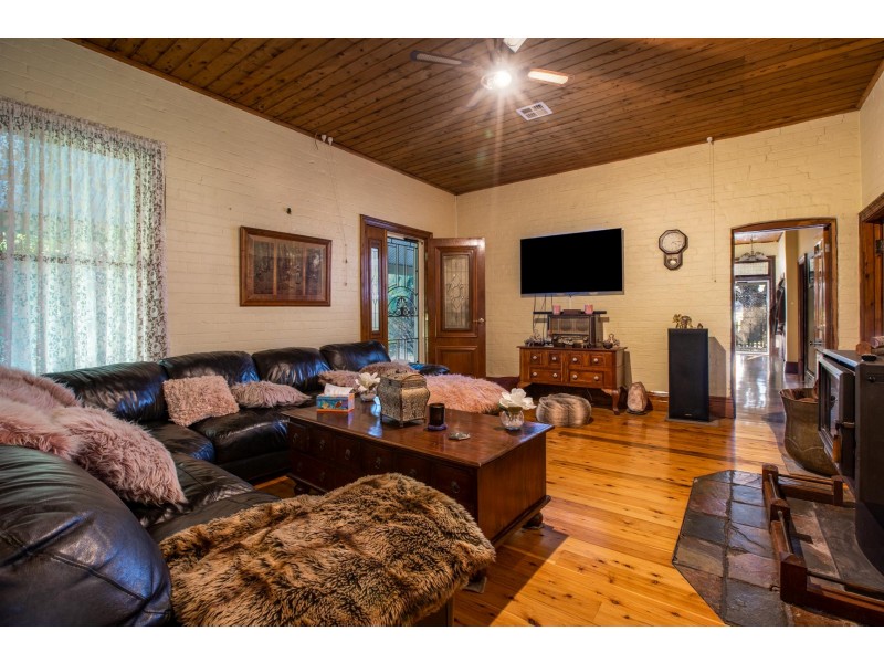 106 STURT STREET, Howlong NSW 2643