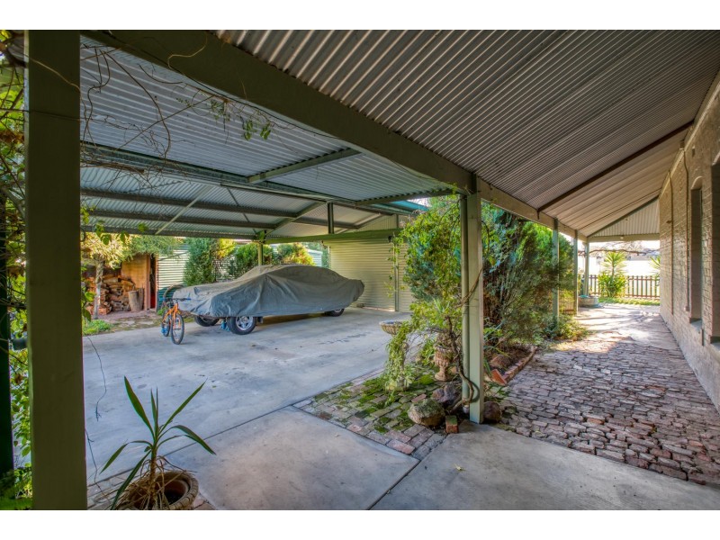 106 STURT STREET, Howlong NSW 2643