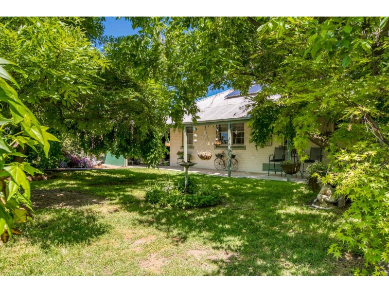 106 STURT STREET, Howlong NSW 2643