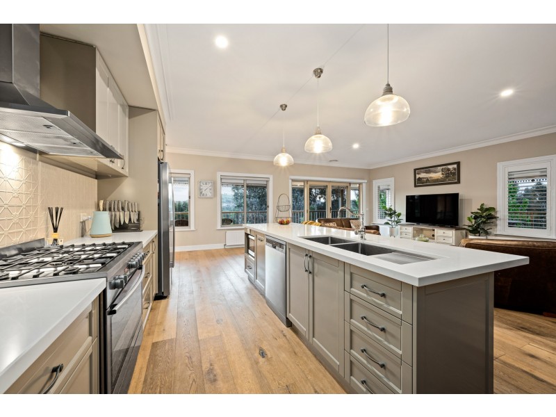 9 PEREGRINE PLACE, Wodonga VIC 3690