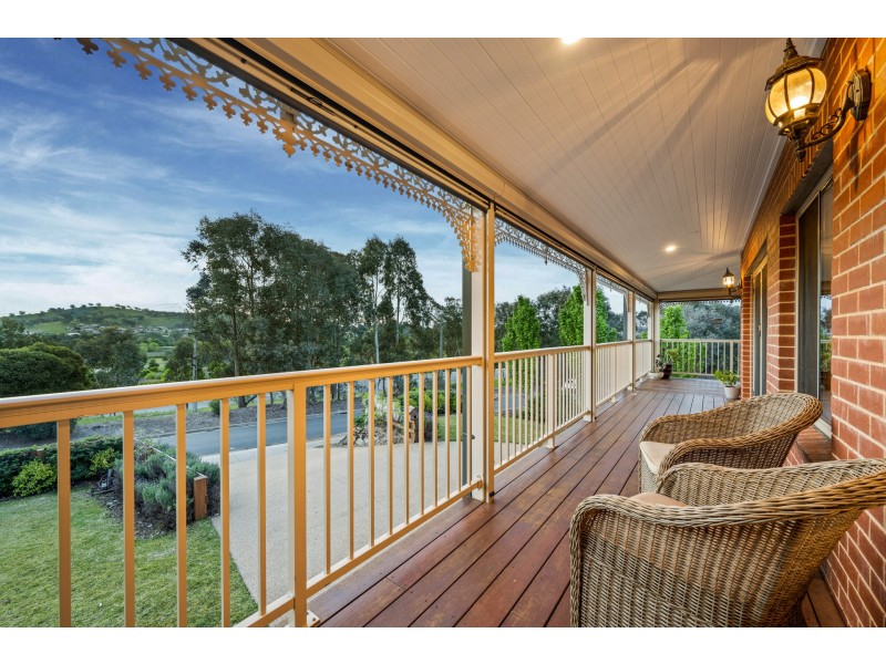 9 PEREGRINE PLACE, Wodonga VIC 3690