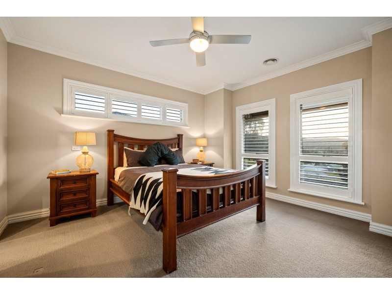 9 PEREGRINE PLACE, Wodonga VIC 3690